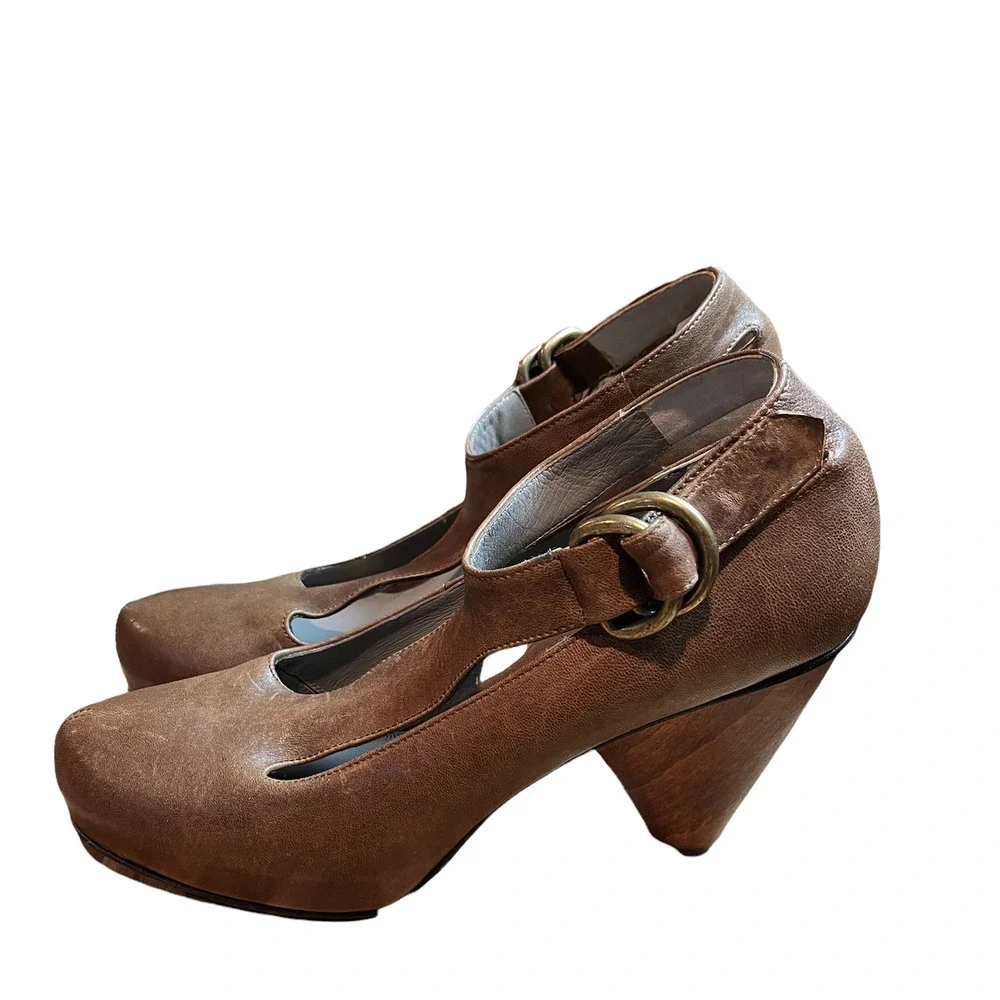 Mike & Chris Brown Leather T-Strap Platform Heels - Picture 2 of 9